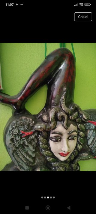 Trinacria in ceramica fatta a mano