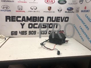 Caja fusibles volvo v40 usada