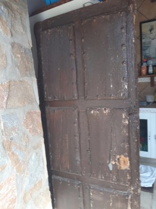 Puerta antigua de madera