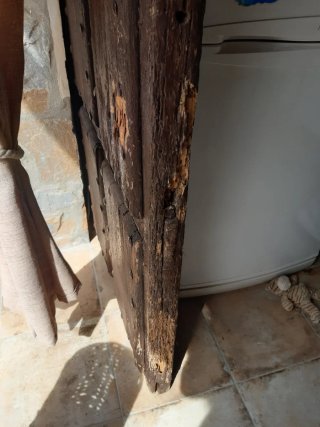 Puerta antigua de madera