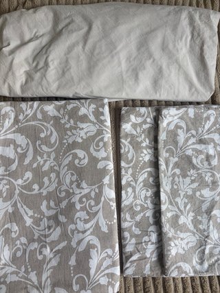 Lote IKEA cama completo con edredón y almohadas