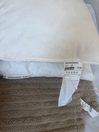 Lote IKEA cama completo con edredón y almohadas