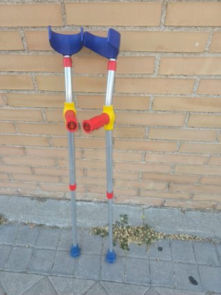 Muletas infantiles ajustables
