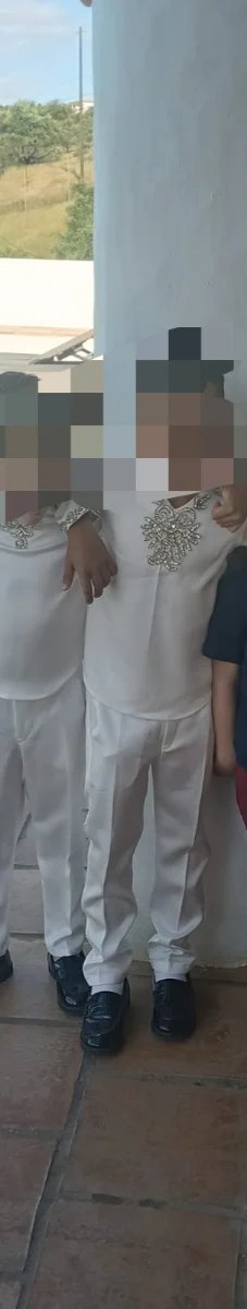 Traje de niño blanco con pedrería