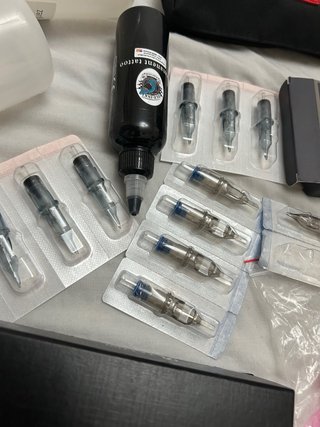 Máquina de tatuar profesional + accesorios
