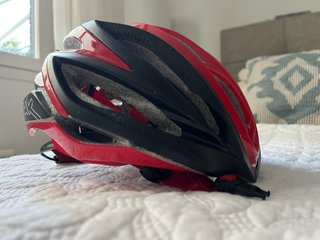Casco Spiuk Rojo y Negro