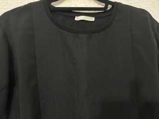 Camisa negra manga corta
