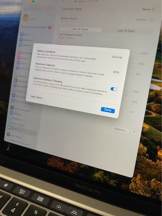 MacBook Pro M1 Plata + Cargador USB-C 30W