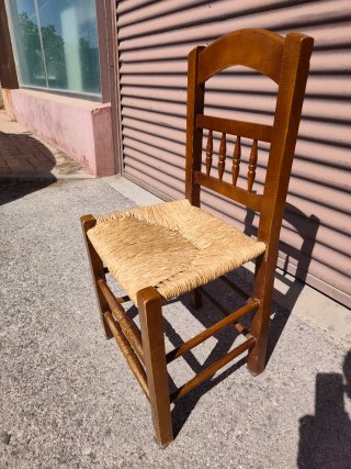 6 Sillas de madera con asiento de enea