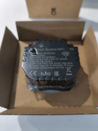 Interruttore e presa da parete intelligente BSEED Smart Home, bianco