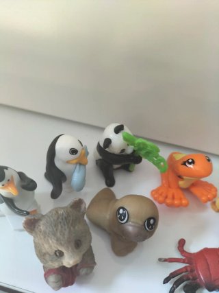 Lote 16 figuras animales pequeños