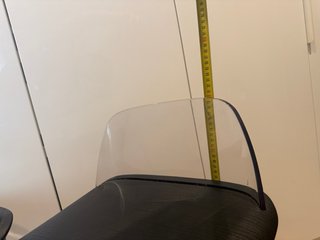 2 Taburetes de madera para isla