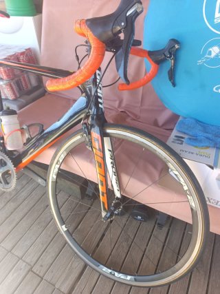 Bicicleta Giant Propel M Negra/Roja