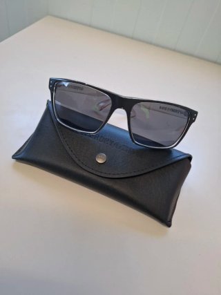 Gafas de Sol Superdry Grises y Rojas