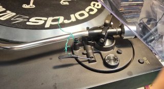 Tocadiscos Technics SL-1410 MK2 - No sube el brazo