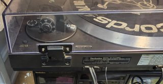 Tocadiscos Technics SL-1410 MK2 - No sube el brazo