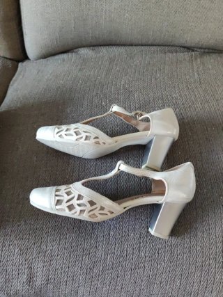 Zapatos Pitillos plateados