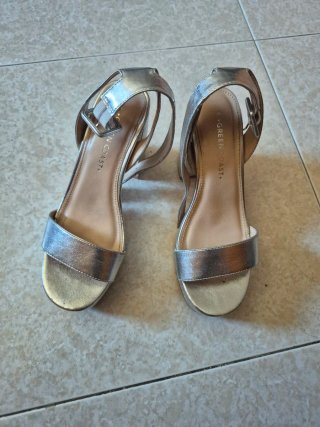 Green Coast Tacones plateados con plataforma 36