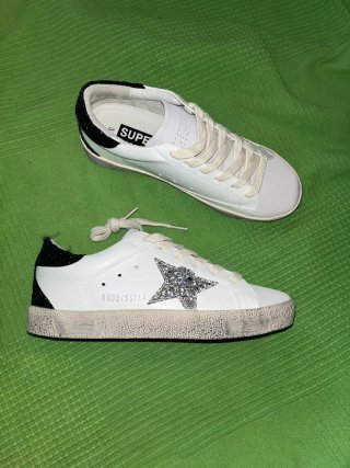 Golden Goose Superstar Plata y Blanco