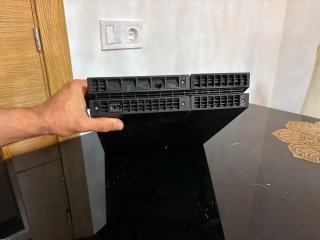 Consola Sony PS4 Negra