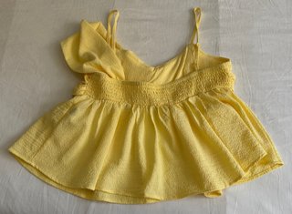 Blusa amarilla lazo tirantes regulables