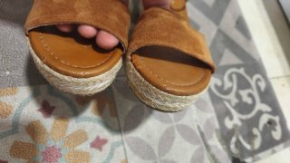 Plataformas cuña beige y marrón talla 38