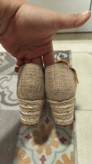 Plataformas cuña beige y marrón talla 38