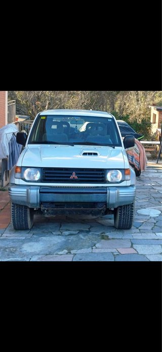 Mitsubishi Montero 2000
