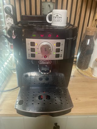 Cafetera DeLonghi Magnifica S para pieszas funcion