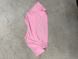 Camiseta rosa corta