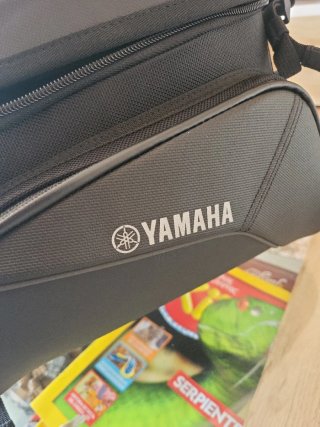 Bolsa Trasera Moto Yamaha Negra