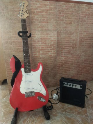 Guitarra Roja + Mini Amplificador