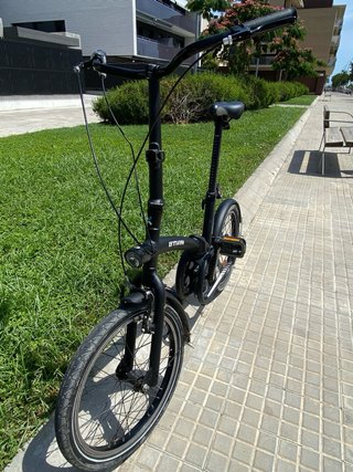 Bicicleta plegable B'TWIN tilt 720 black edition