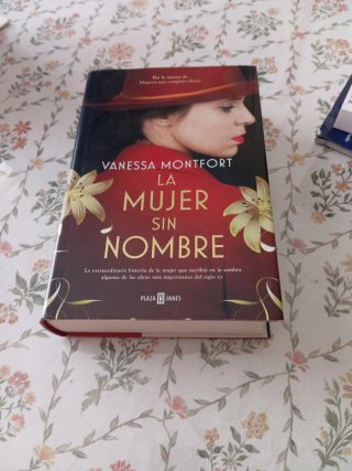 La mujer sin nombre