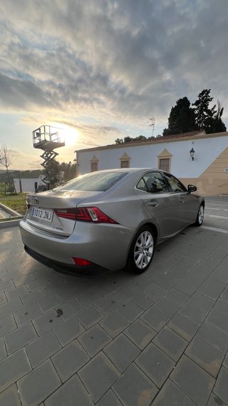 Lexus IS 2016