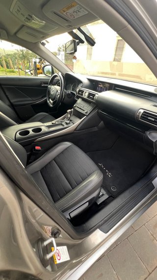 Lexus IS 2016