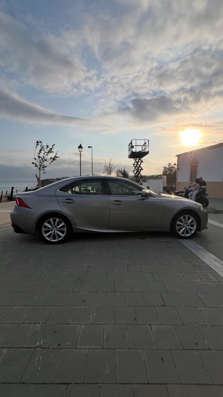 Lexus IS 2016