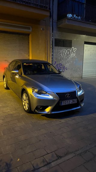 Lexus IS 2016