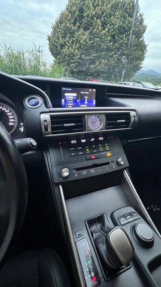 Lexus IS 2016