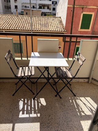 Mesa y 2 sillas terraza plegables