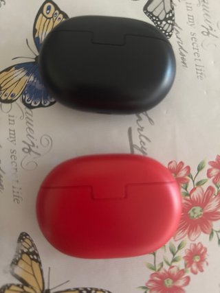 Beats Studio Buds per riparazione