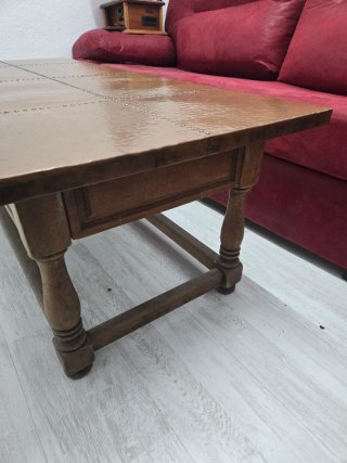 Mesa castellana  antigua