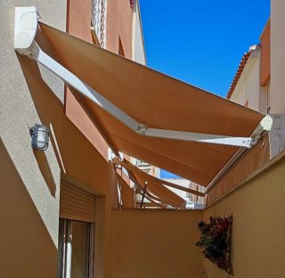 Toldo articulado 3,55x3,00m beige