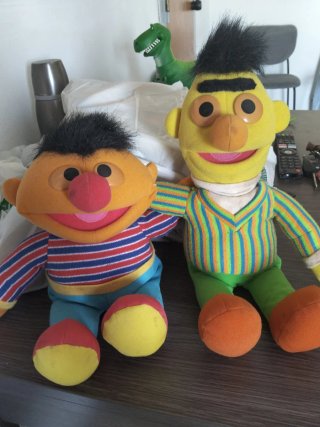 Peluche Epi y Blas