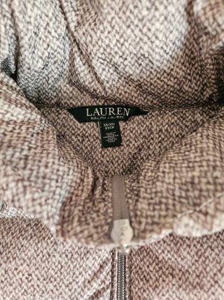 Abrigo acolchado beige y gris