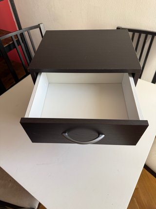 Mesitas de noche de madera con cajón