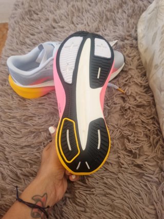 Zapatillas Kipcore Premium t.40 nuevas a estrenar