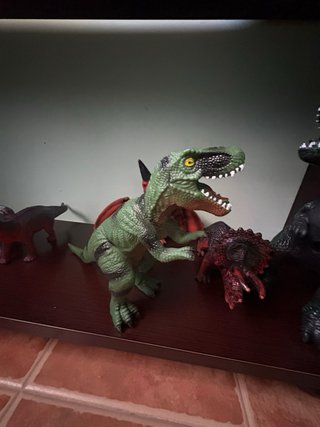 Pack 6 dinosaurios de juguete grandes.