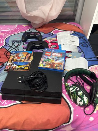 PS4 (PlayStation 4) 500GB con mando y GTA