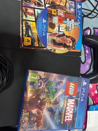 PS4 (PlayStation 4) 500GB con mando y GTA